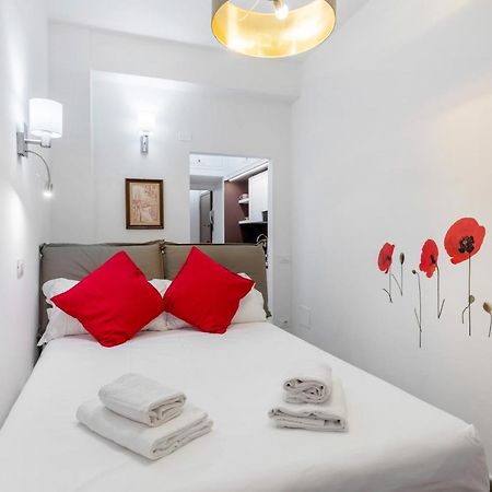 Room Fiore - Ponte Vecchio Mini Studio Florence Exterior photo